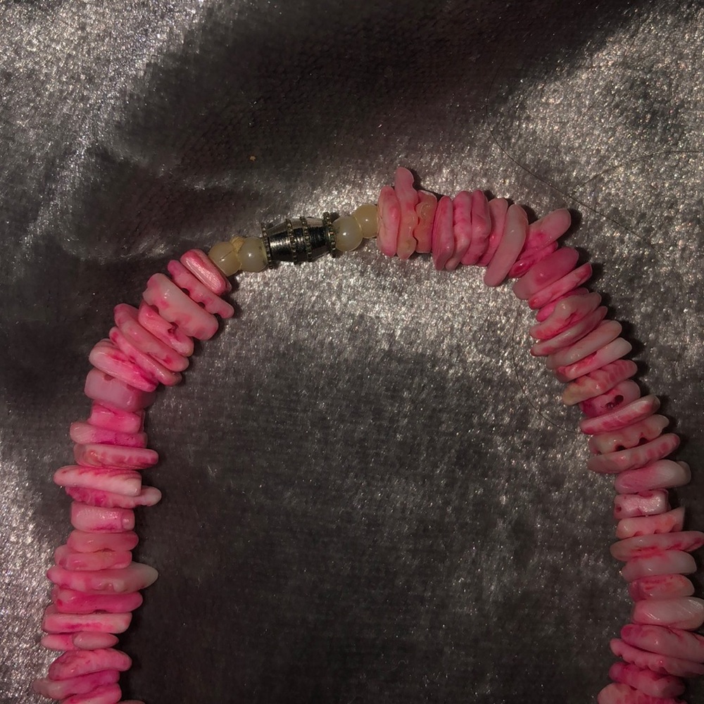 Shell necklace - Picture 2 of 2